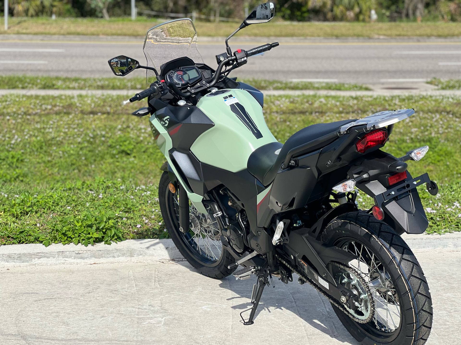 2023 Kawasaki Versys-X 300 in Orlando, Florida - Photo 11