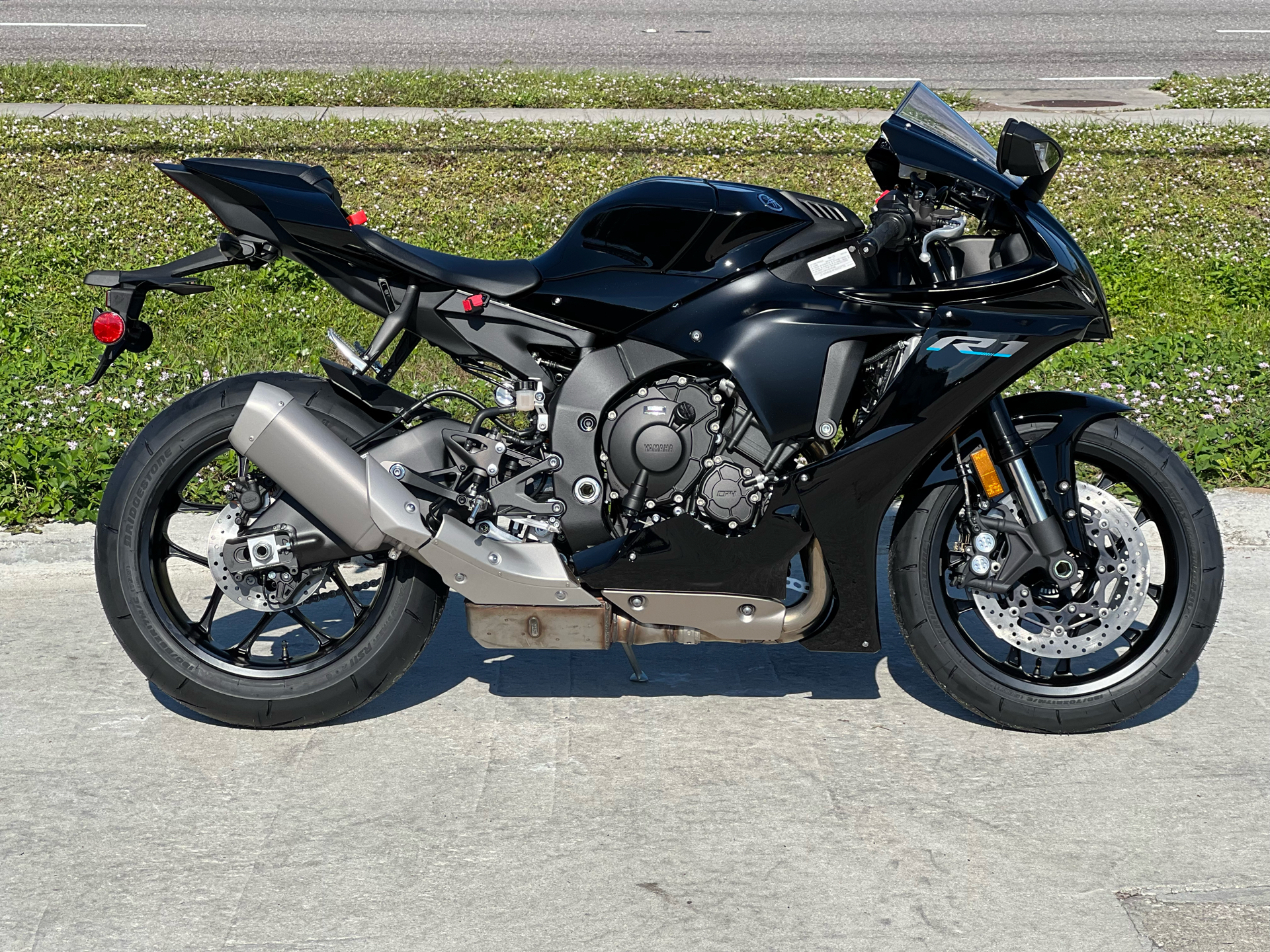 2023 Yamaha YZF-R1 in Orlando, Florida - Photo 9