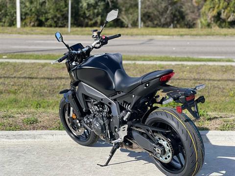 2023 Yamaha MT-09 in Orlando, Florida - Photo 10
