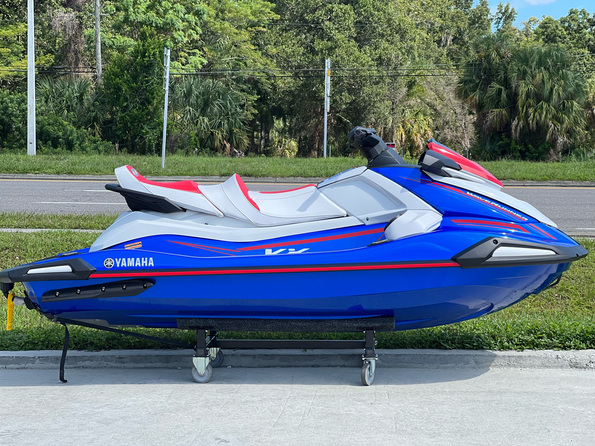 2023 Yamaha VX Limited in Orlando, Florida - Photo 4