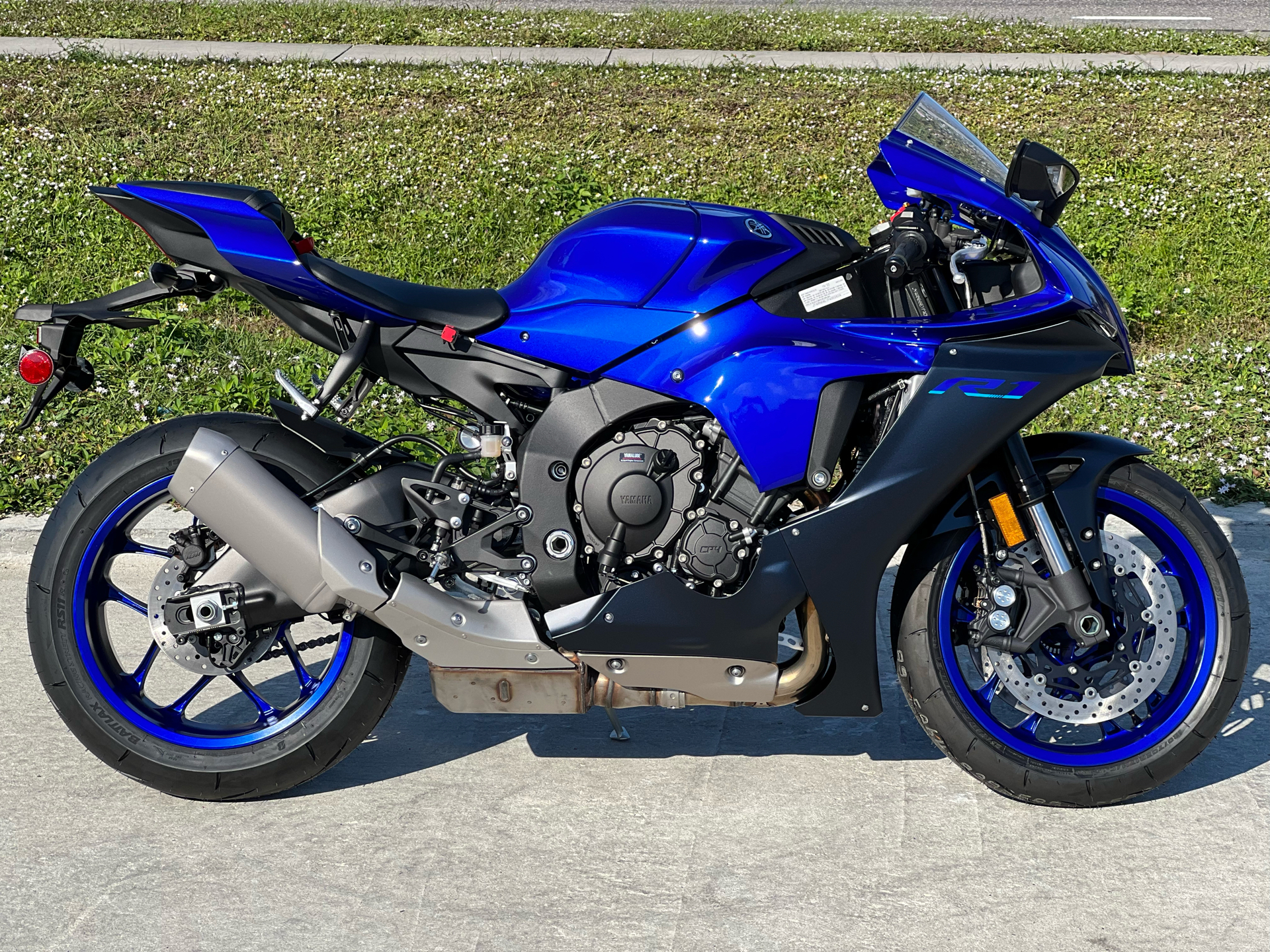 2023 Yamaha YZF-R1 in Orlando, Florida - Photo 2