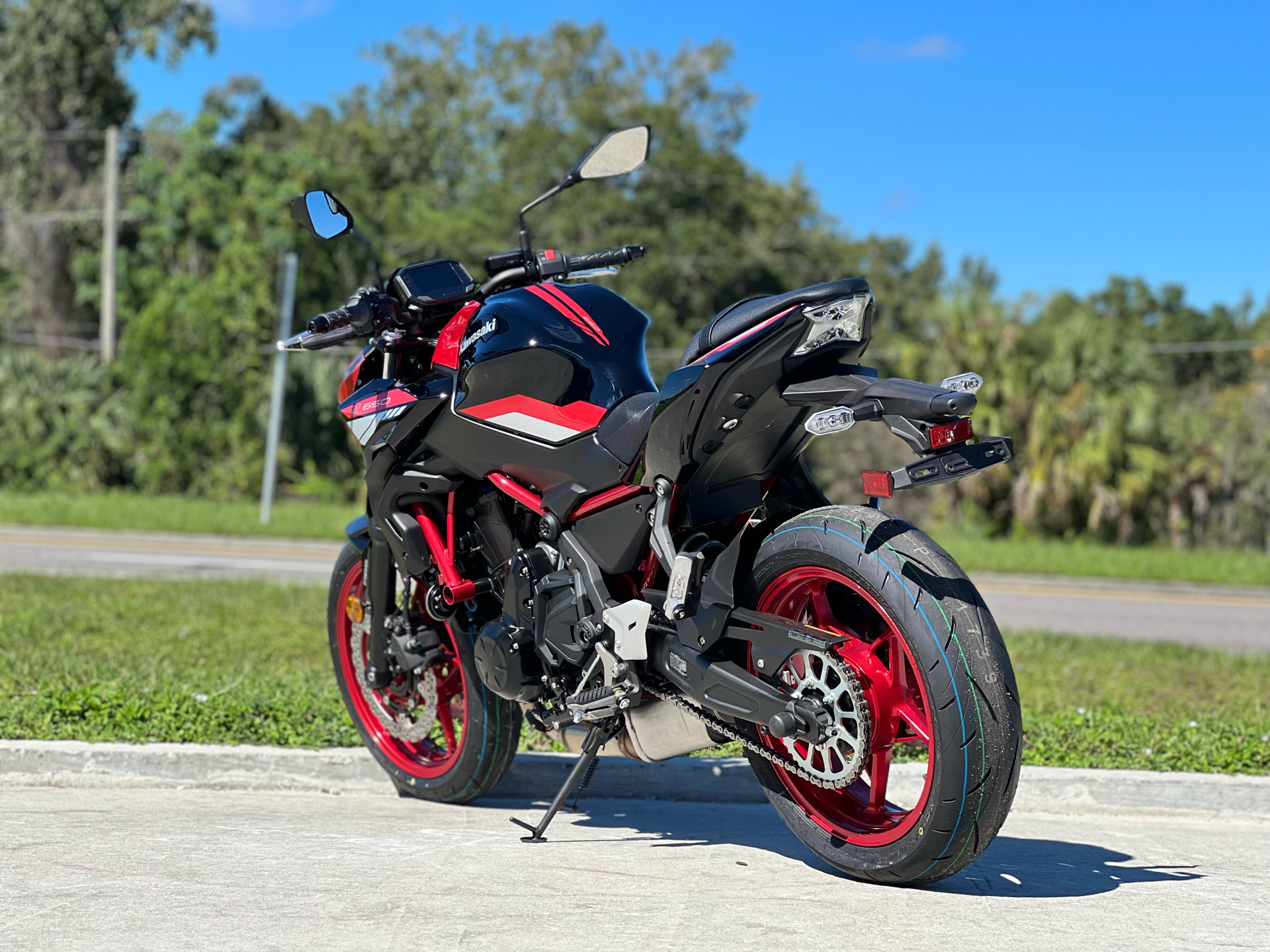 2024 Kawasaki Z650 ABS in Orlando, Florida - Photo 3