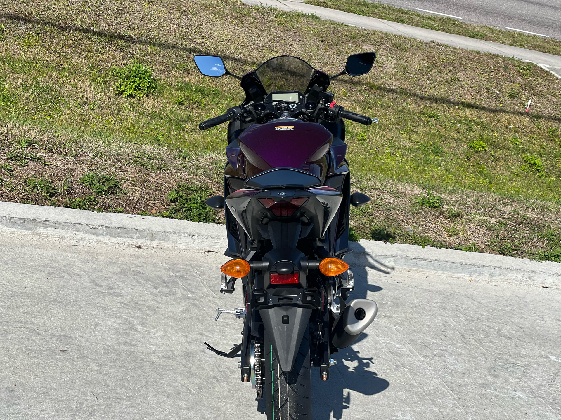 2023 Yamaha YZF-R3 ABS in Orlando, Florida - Photo 10