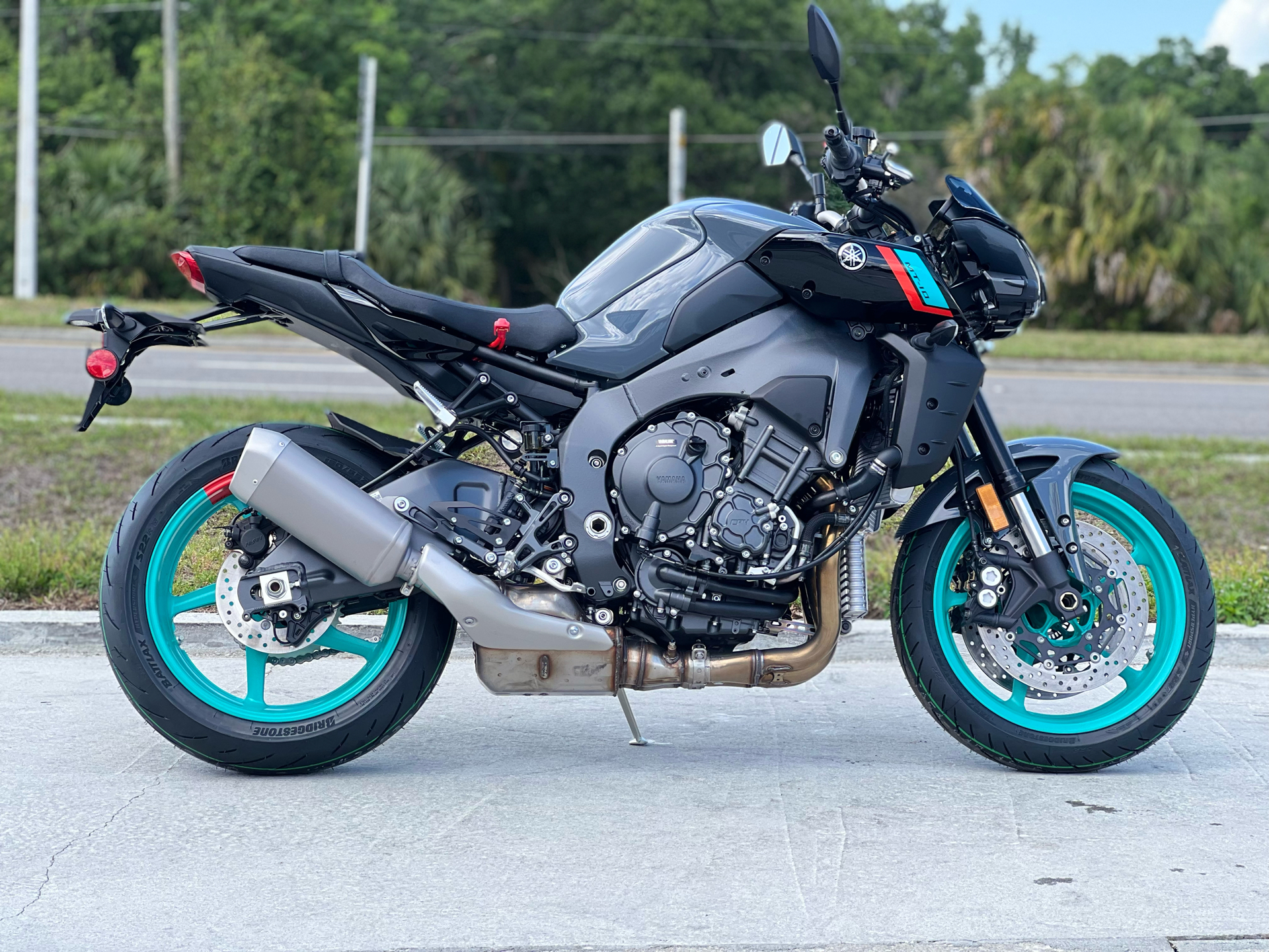 2023 Yamaha MT-10 in Orlando, Florida - Photo 5