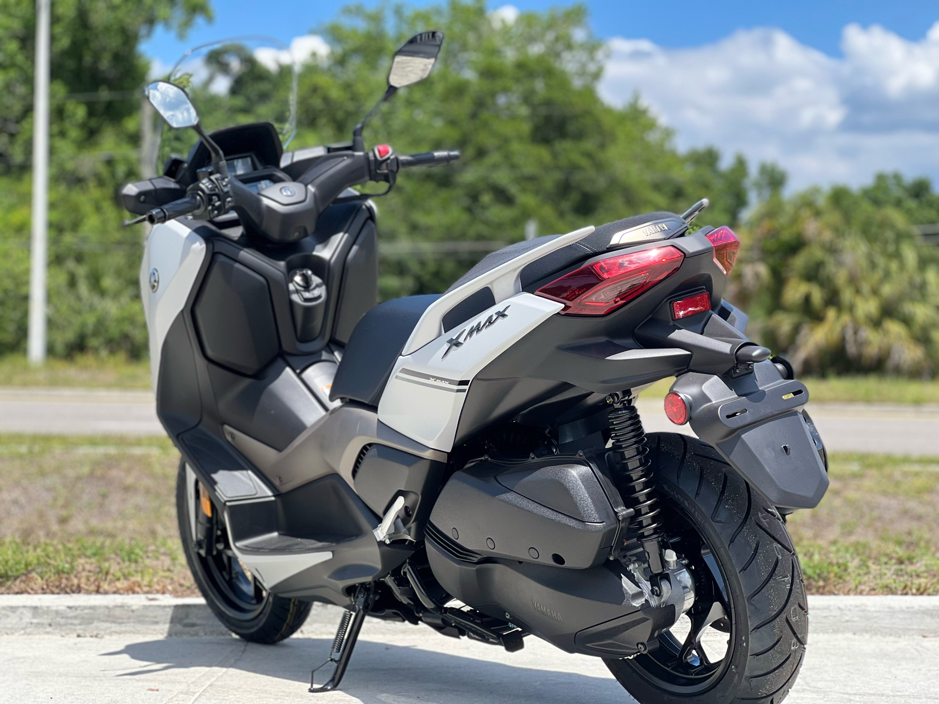 2023 Yamaha XMAX in Orlando, Florida - Photo 7