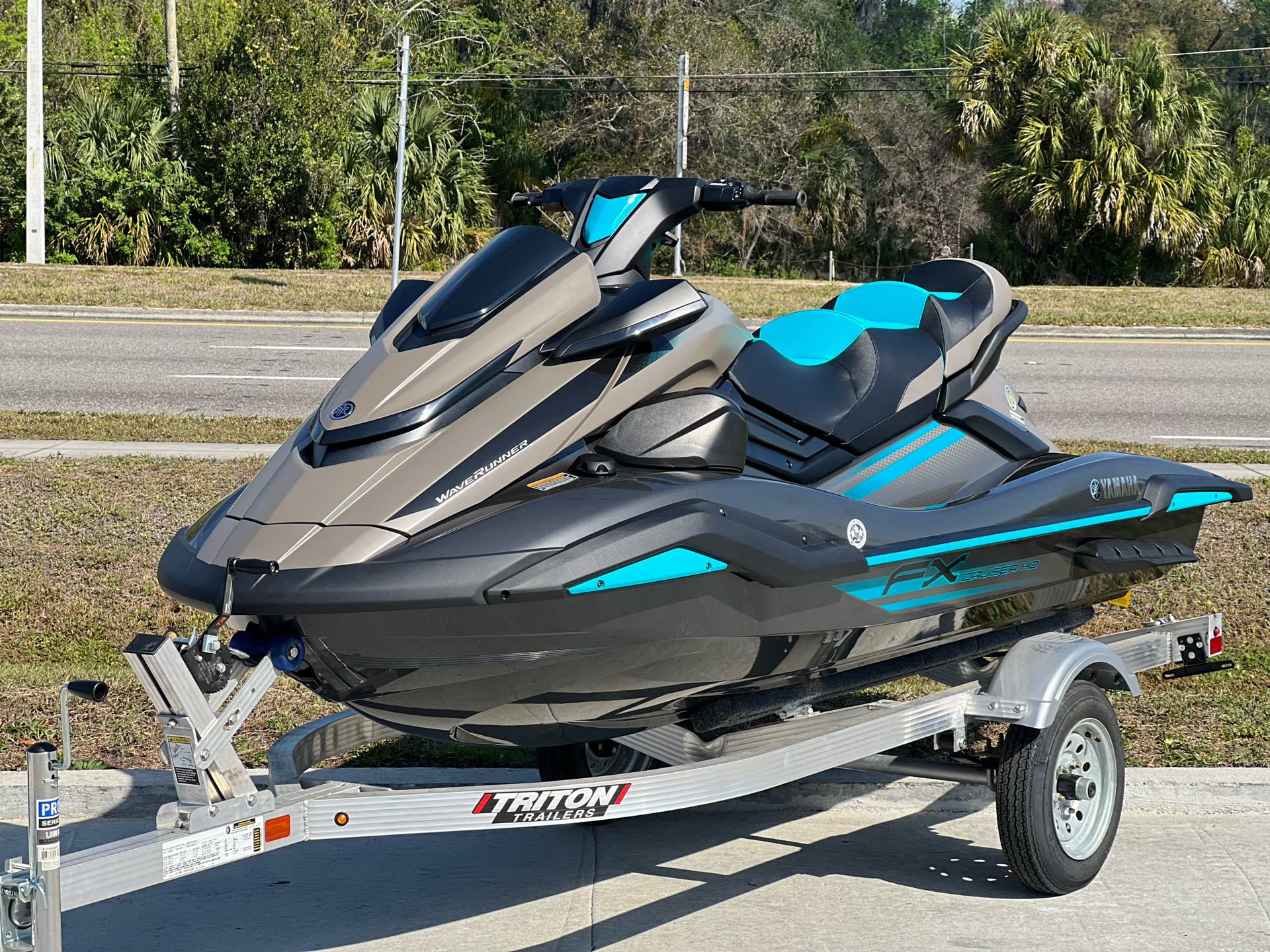 2023 Yamaha FX Cruiser HO with Audio in Orlando, Florida - Photo 7