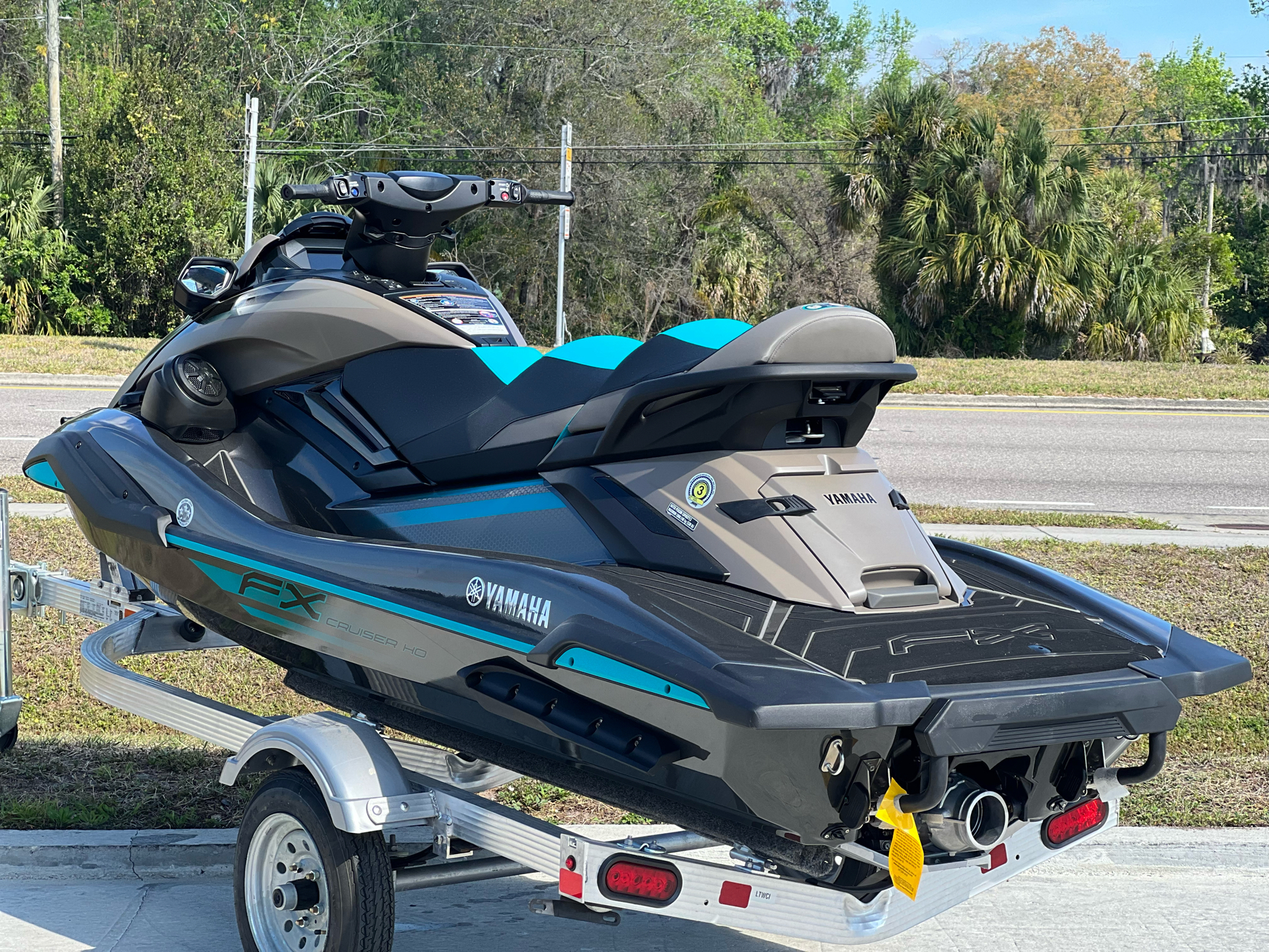 2023 Yamaha FX Cruiser HO with Audio in Orlando, Florida - Photo 6
