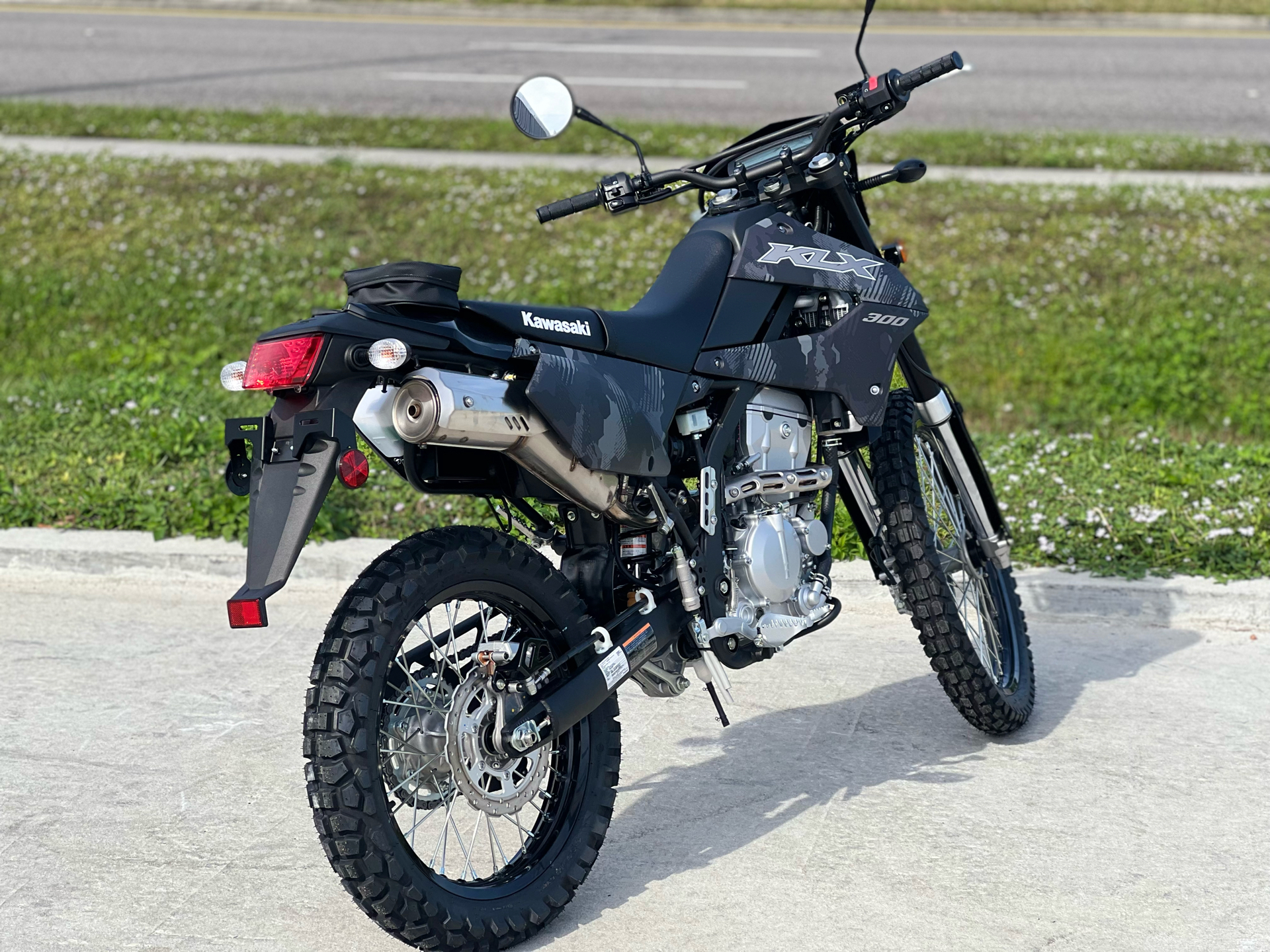 2023 Kawasaki KLX 300 in Orlando, Florida - Photo 8