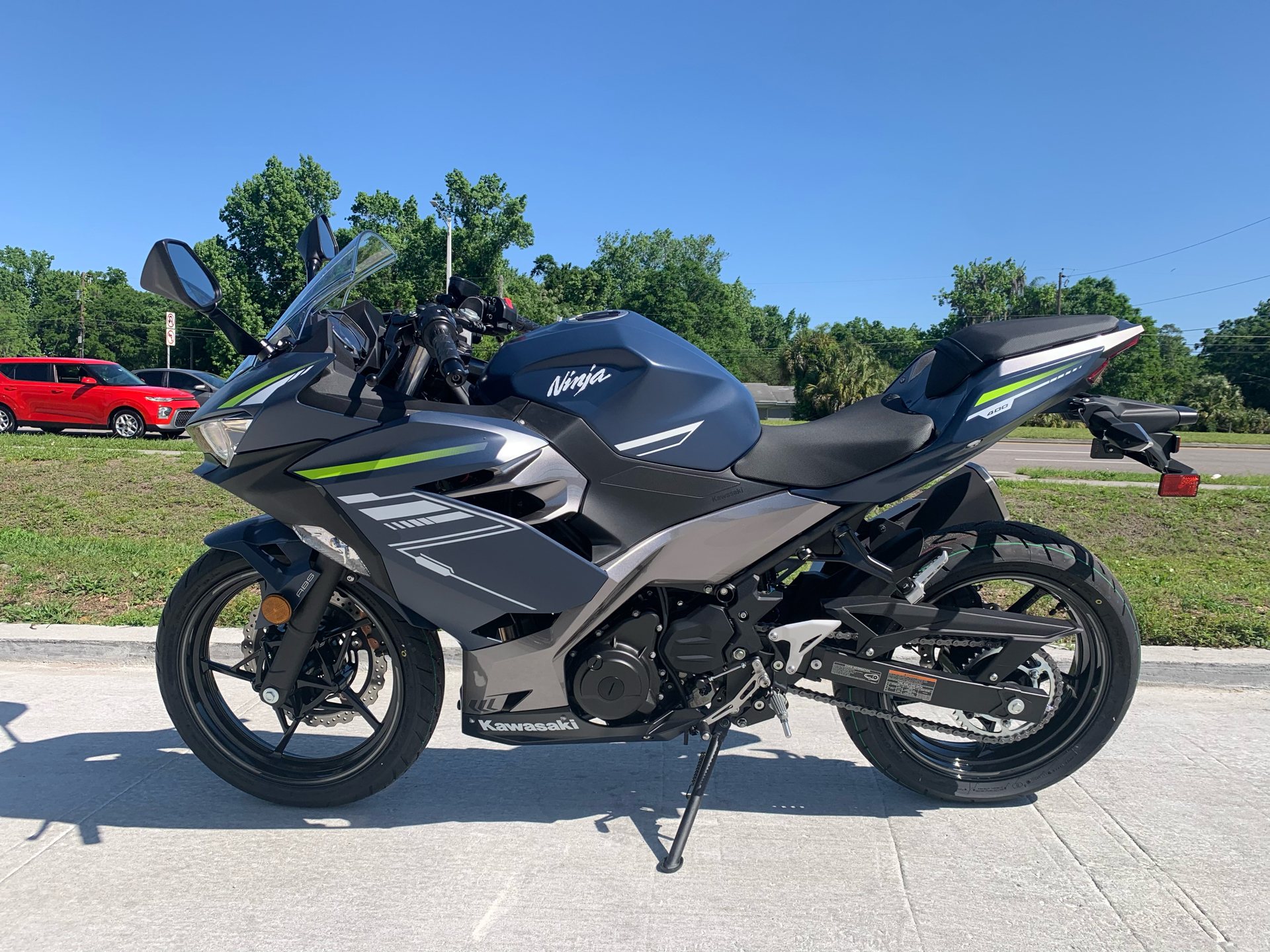 2022 Kawasaki Ninja 400 ABS in Orlando, Florida - Photo 1
