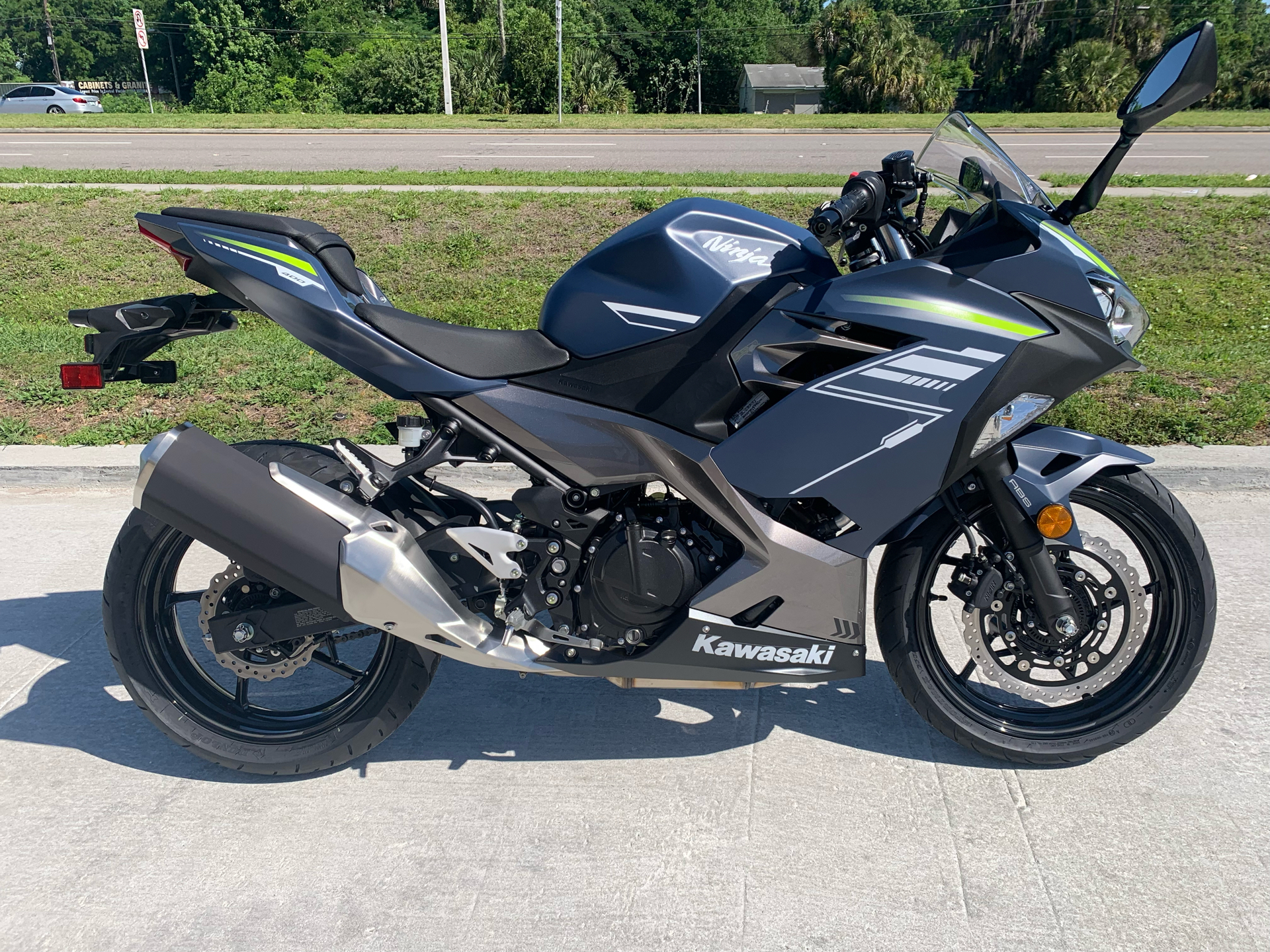 2022 Kawasaki Ninja 400 ABS in Orlando, Florida - Photo 5
