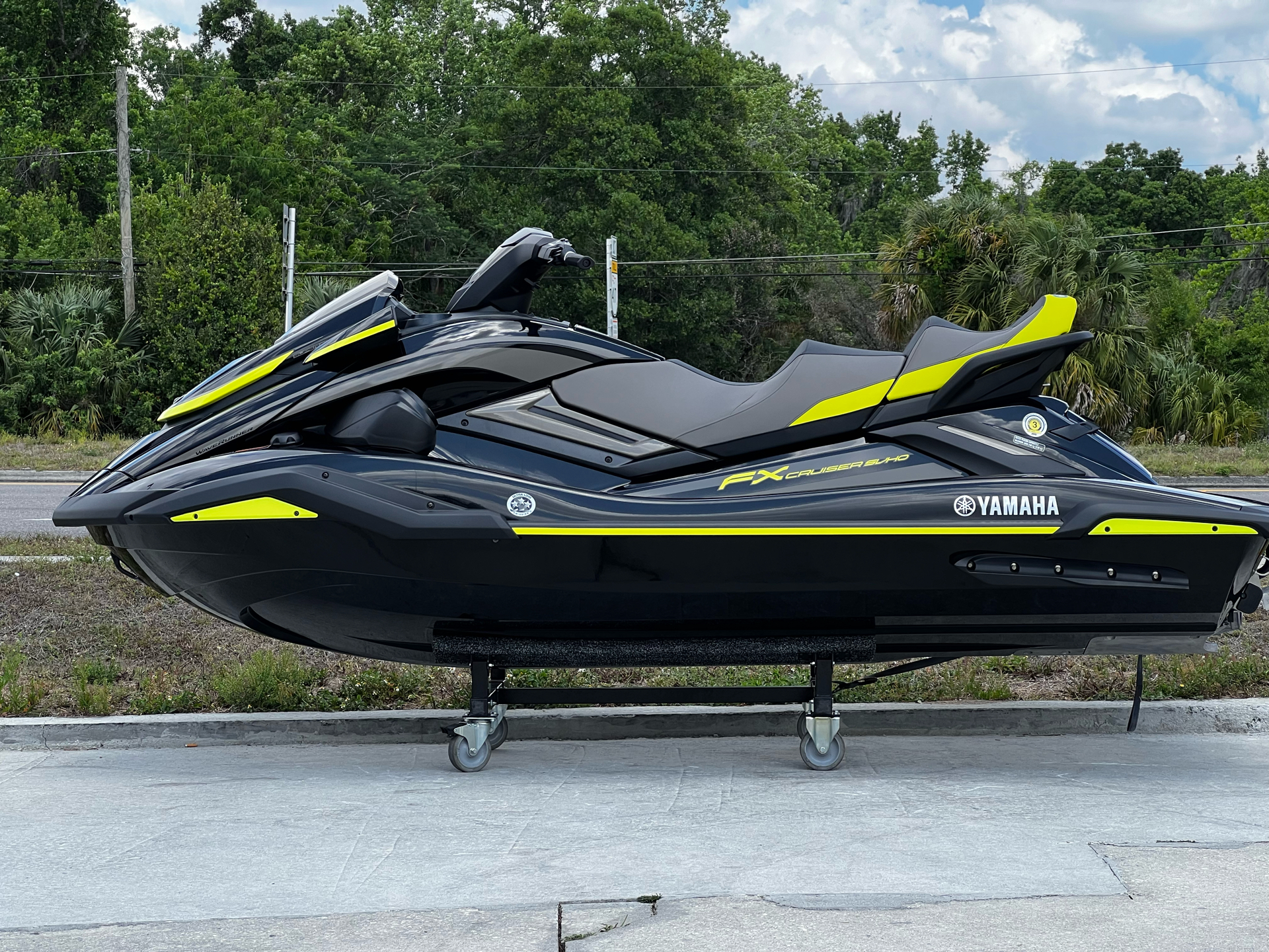 2023 Yamaha FX Cruiser SVHO with Audio in Orlando, Florida - Photo 3
