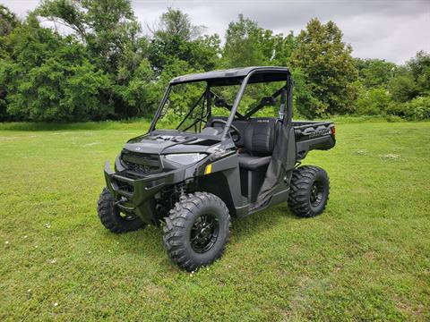 2025 Polaris Ranger XP 1000 Premium in Wellington, Kansas - Photo 2