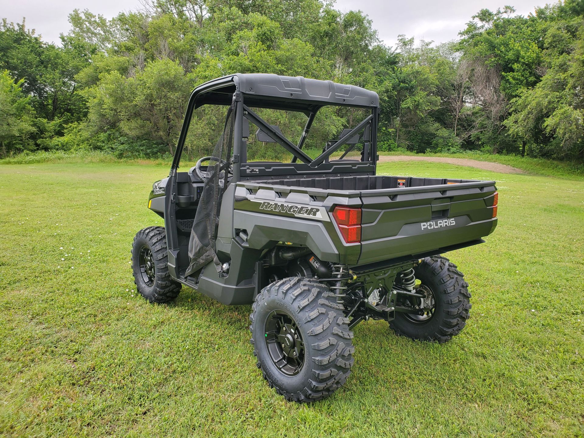 2025 Polaris Ranger XP 1000 Premium in Wellington, Kansas - Photo 13