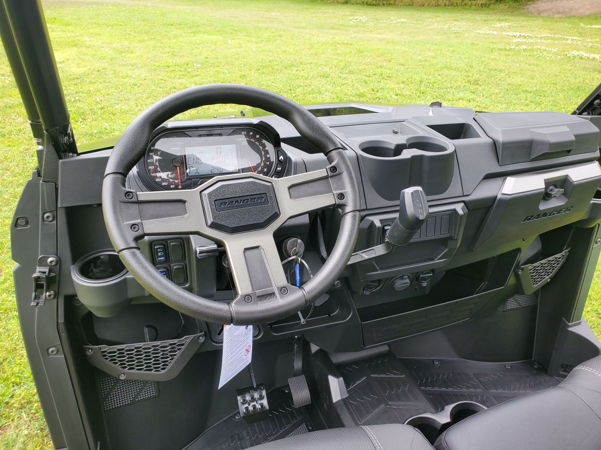 2025 Polaris Ranger XP 1000 Premium in Wellington, Kansas - Photo 18