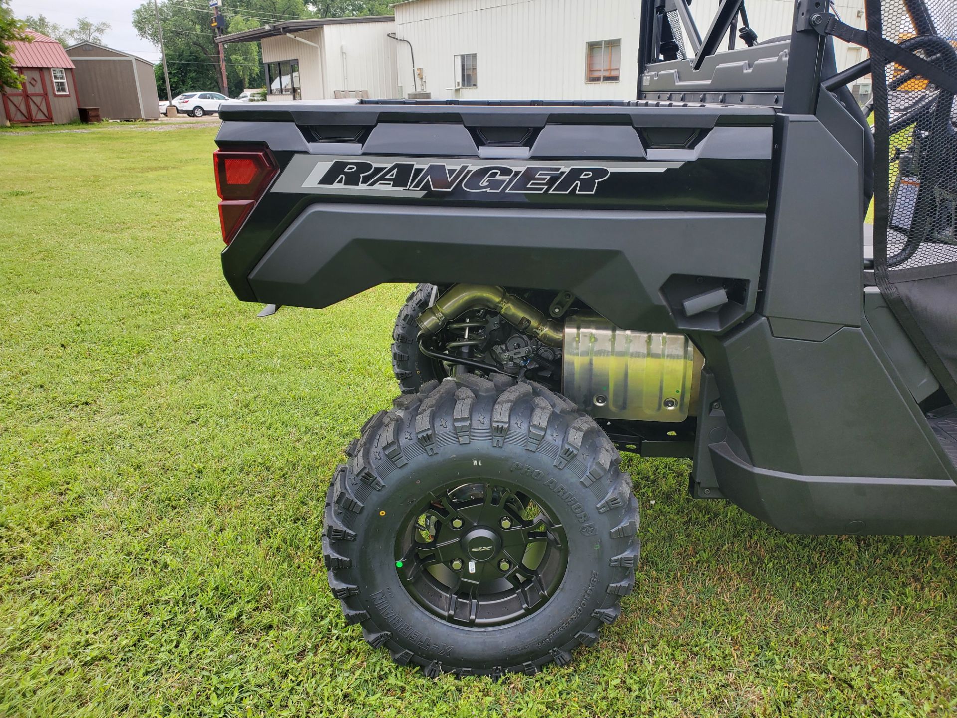 2025 Polaris Ranger XP 1000 Premium in Wellington, Kansas - Photo 9