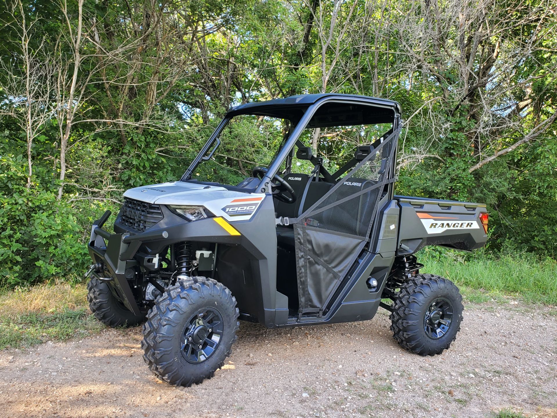 2025 Polaris Ranger 1000 Premium in Wellington, Kansas - Photo 2