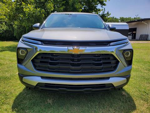 2025 Chevrolet TrailBlazer FWD 4DR LT in Wellington, Kansas - Photo 3