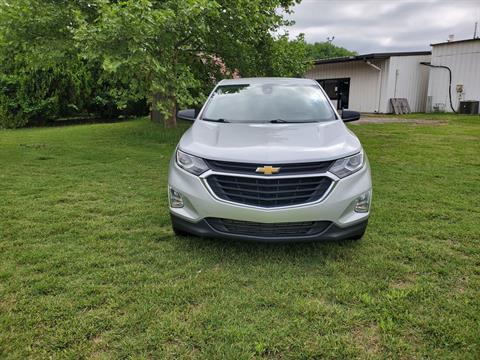 2020 Chevrolet Equinox FWD 4DR LS in Wellington, Kansas - Photo 3