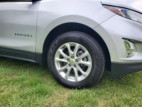 2020 Chevrolet Equinox FWD 4DR LS in Wellington, Kansas - Photo 5