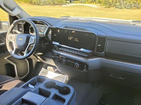 2025 Chevrolet Silverado 4WD Crew Cab 159" LT in Wellington, Kansas - Photo 21