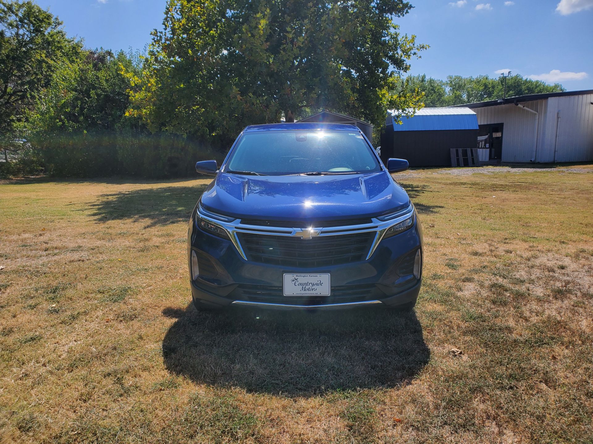 2023 Chevrolet Equinox AWD LT w/1LT in Wellington, Kansas - Photo 2