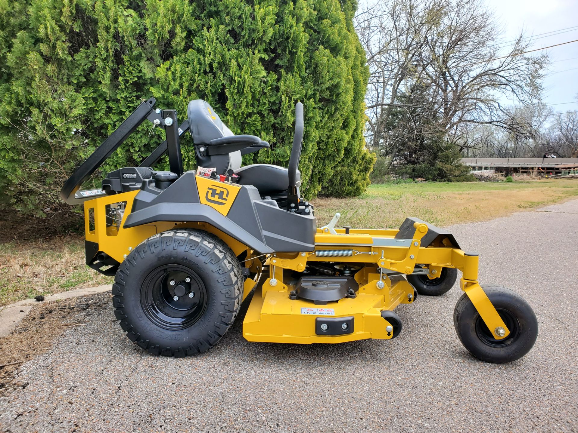 2024 Hustler Turf Equipment FasTrak 54 in. Kawasaki FT691 22 hp in Wellington, Kansas - Photo 6