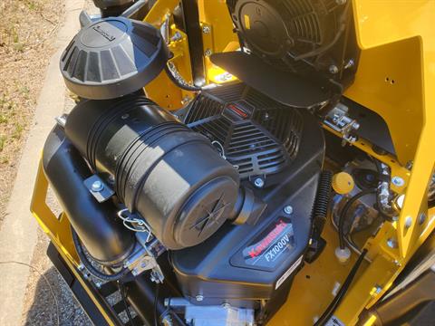 2024 Hustler Turf Equipment Super Z 72 in. Kawasaki FX1000 35 hp in Wellington, Kansas - Photo 11