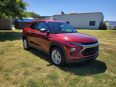 2024 Chevrolet TrailBlazer FWD 4DR LT in Wellington, Kansas - Photo 3