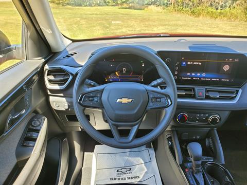 2024 Chevrolet TrailBlazer FWD 4DR LT in Wellington, Kansas - Photo 13