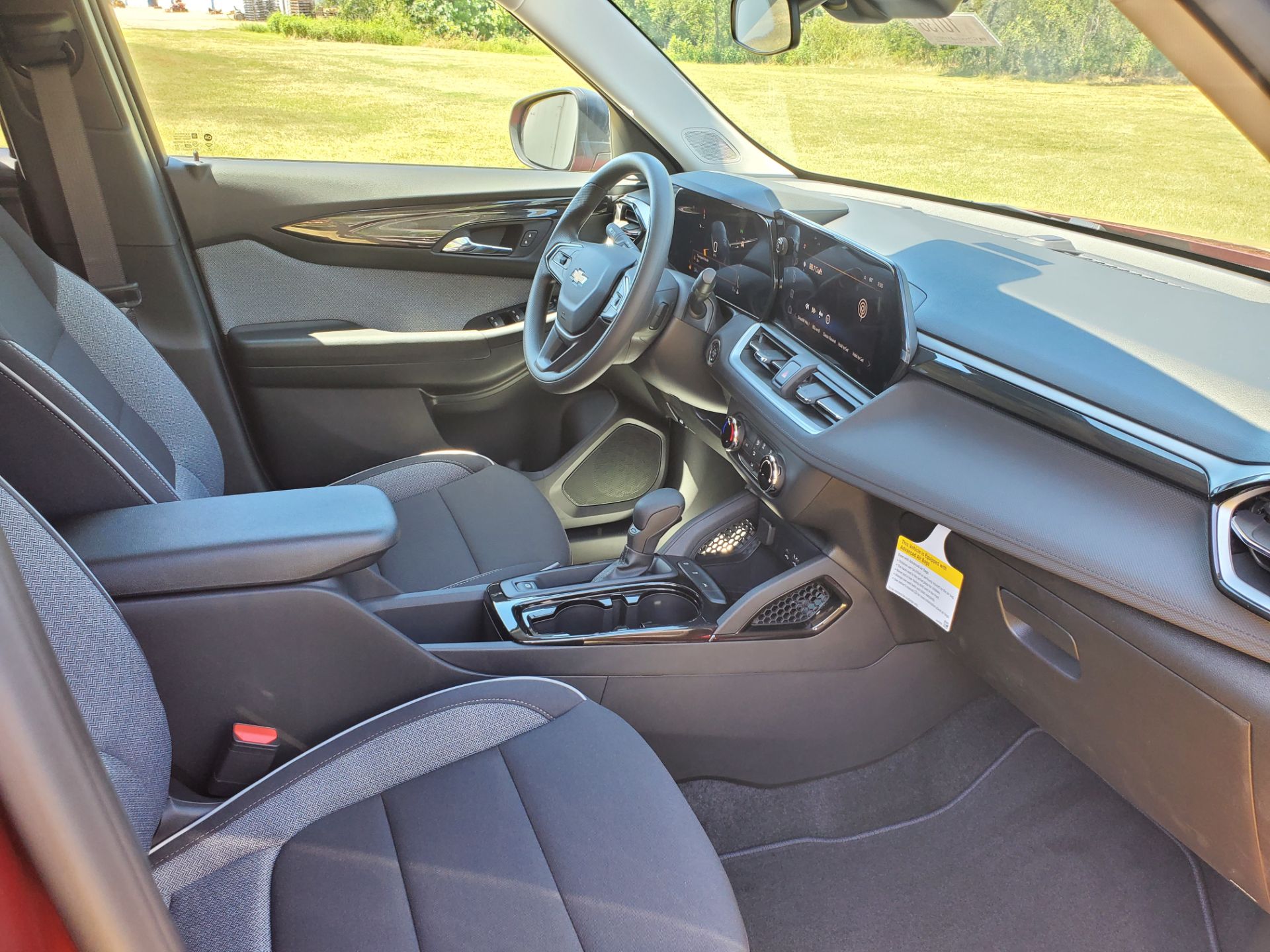 2024 Chevrolet TrailBlazer FWD 4DR LT in Wellington, Kansas - Photo 24