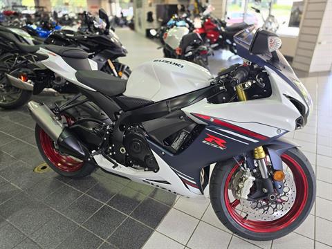 2025 Suzuki GSX-R750 in Asheville, North Carolina - Photo 2