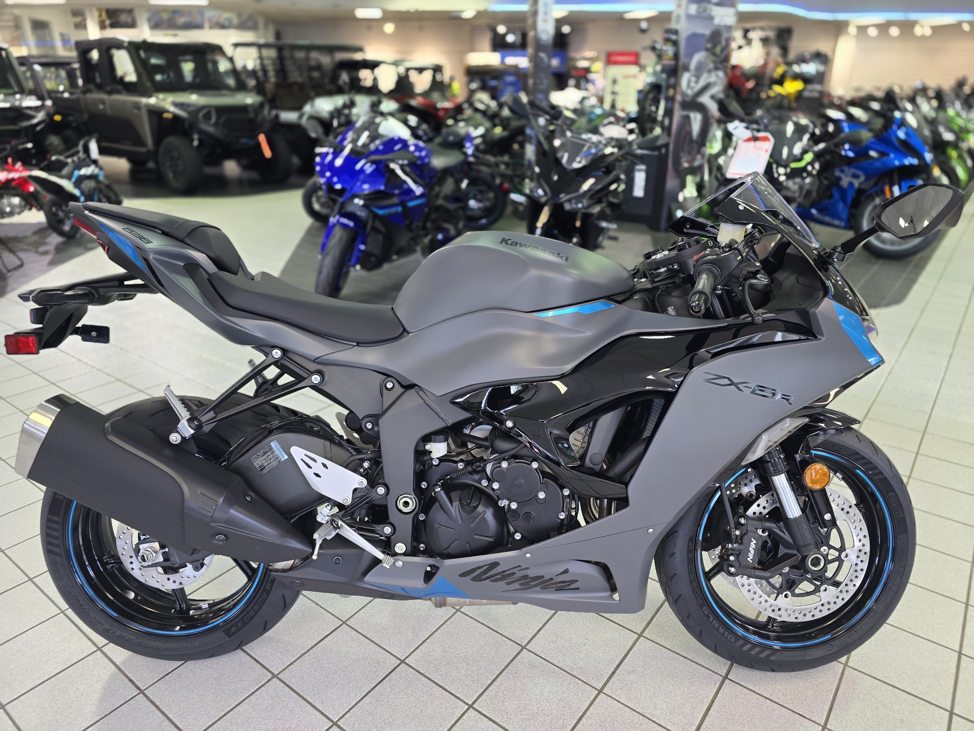 2025 Kawasaki Ninja ZX-6R ABS in Asheville, North Carolina - Photo 1