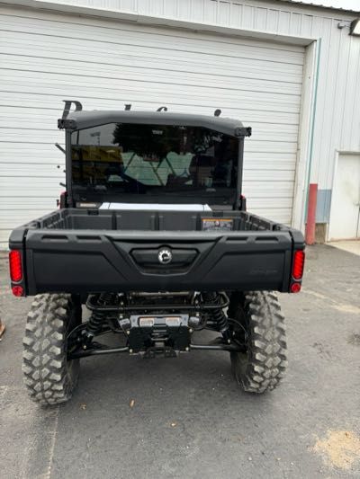 2025 Can-Am Defender MAX Limited in Toronto, South Dakota - Photo 2