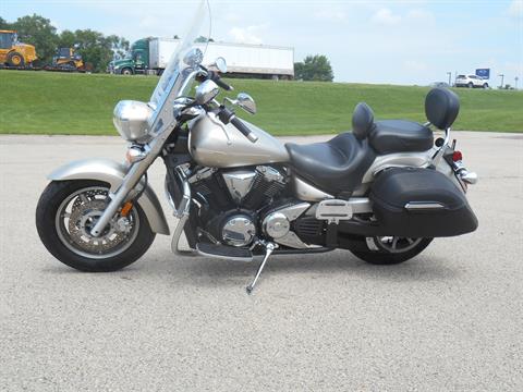 2008 Yamaha V Star 1300 in Dubuque, Iowa - Photo 2