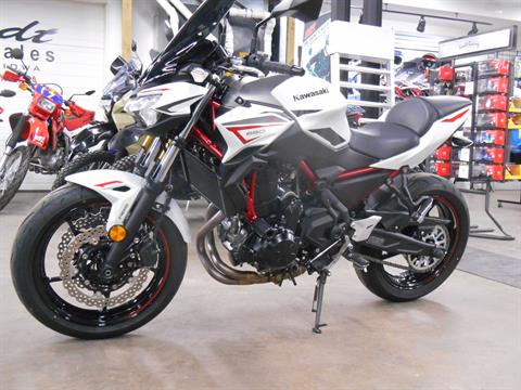 2022 Kawasaki Z650 ABS in Dubuque, Iowa - Photo 2