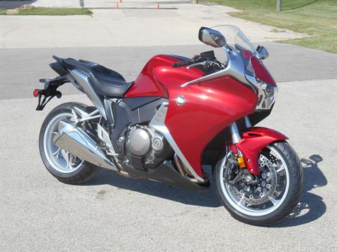 2010 Honda VFR1200F in Dubuque, Iowa - Photo 2