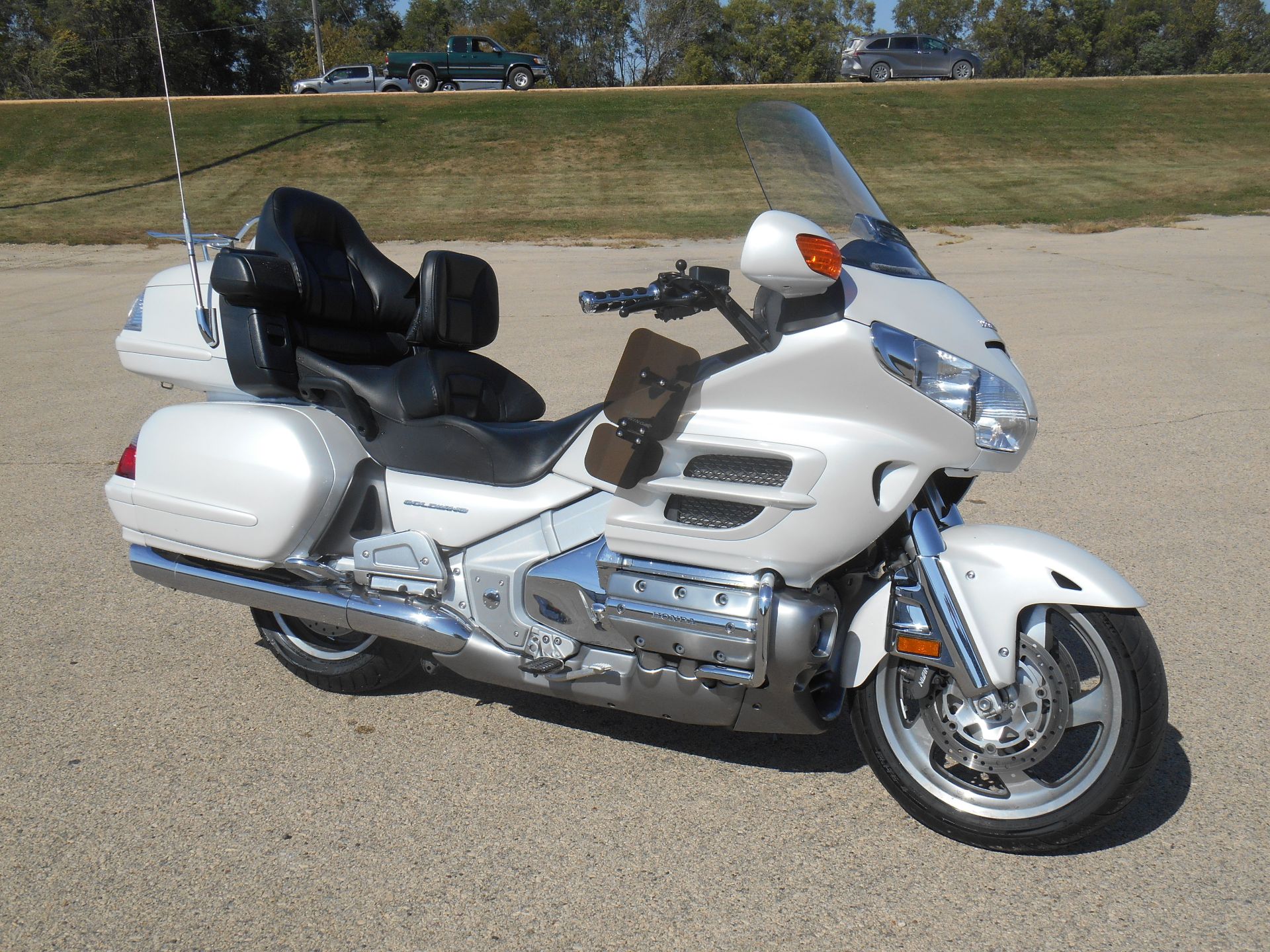 2008 Honda Gold Wing® Premium Audio in Dubuque, Iowa - Photo 3