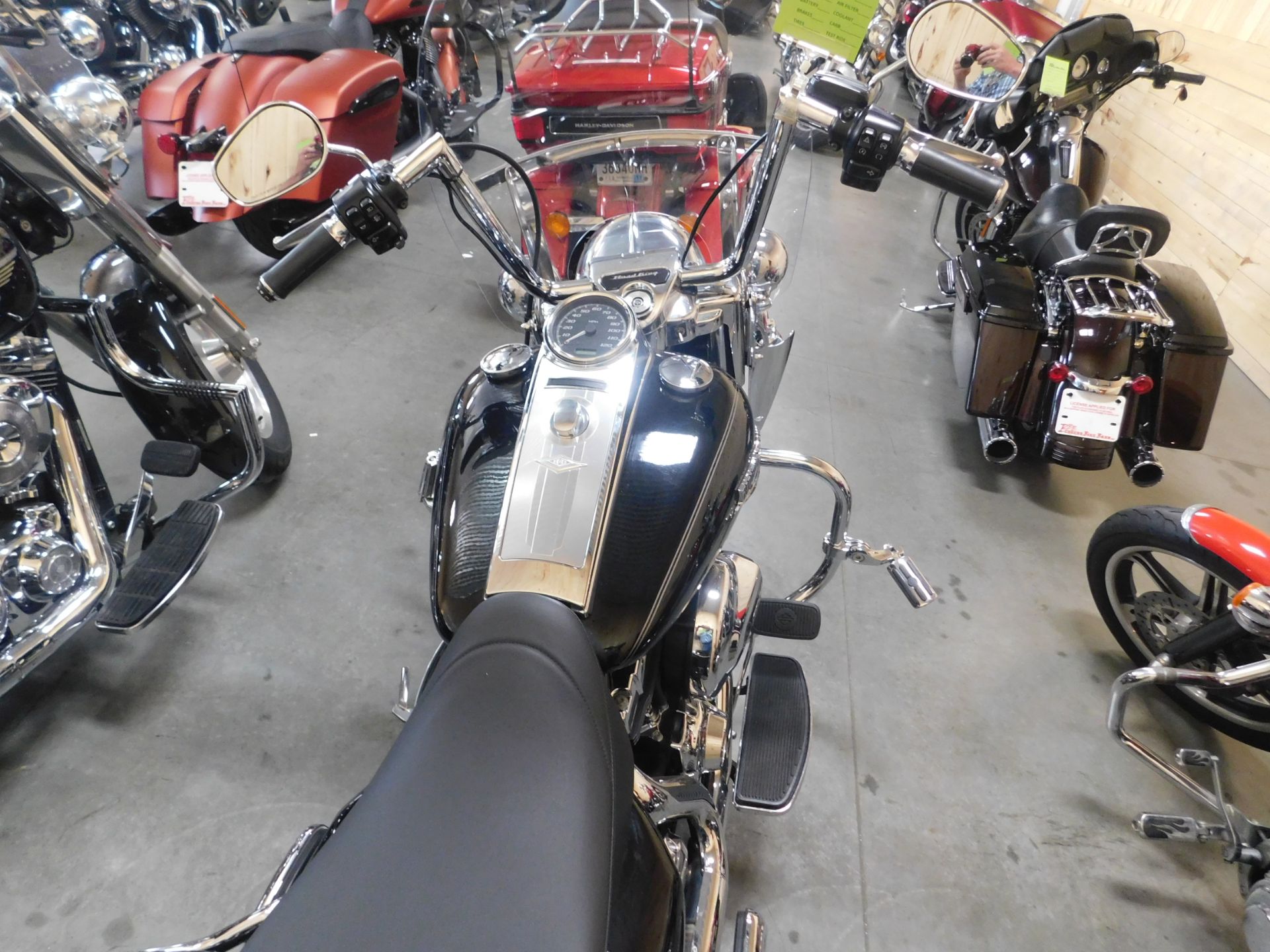 2014 Harley-Davidson Road King® in Sauk Rapids, Minnesota - Photo 7