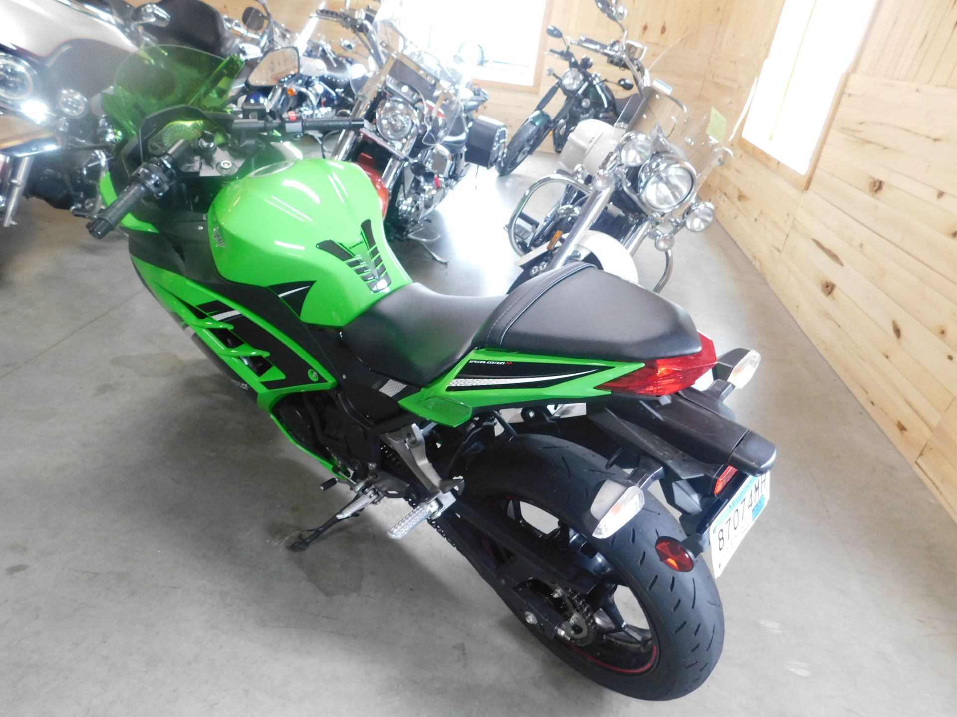 2014 Kawasaki Ninja® 300 ABS SE in Sauk Rapids, Minnesota - Photo 5