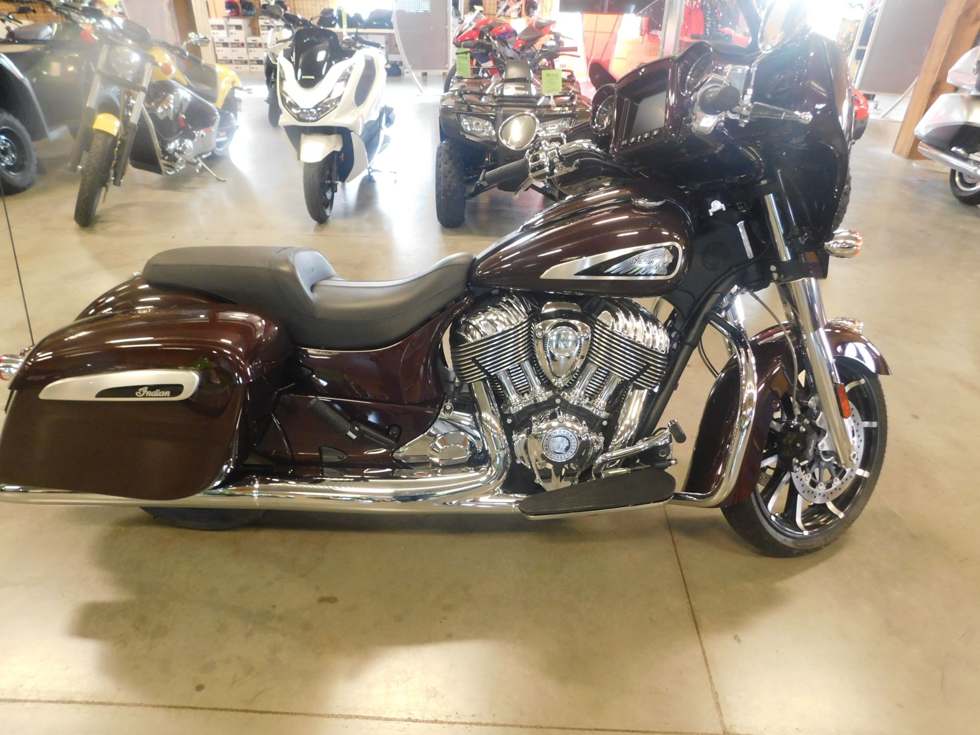 2019 Indian Motorcycle Chieftain® Limited ABS in Sauk Rapids, Minnesota - Photo 1