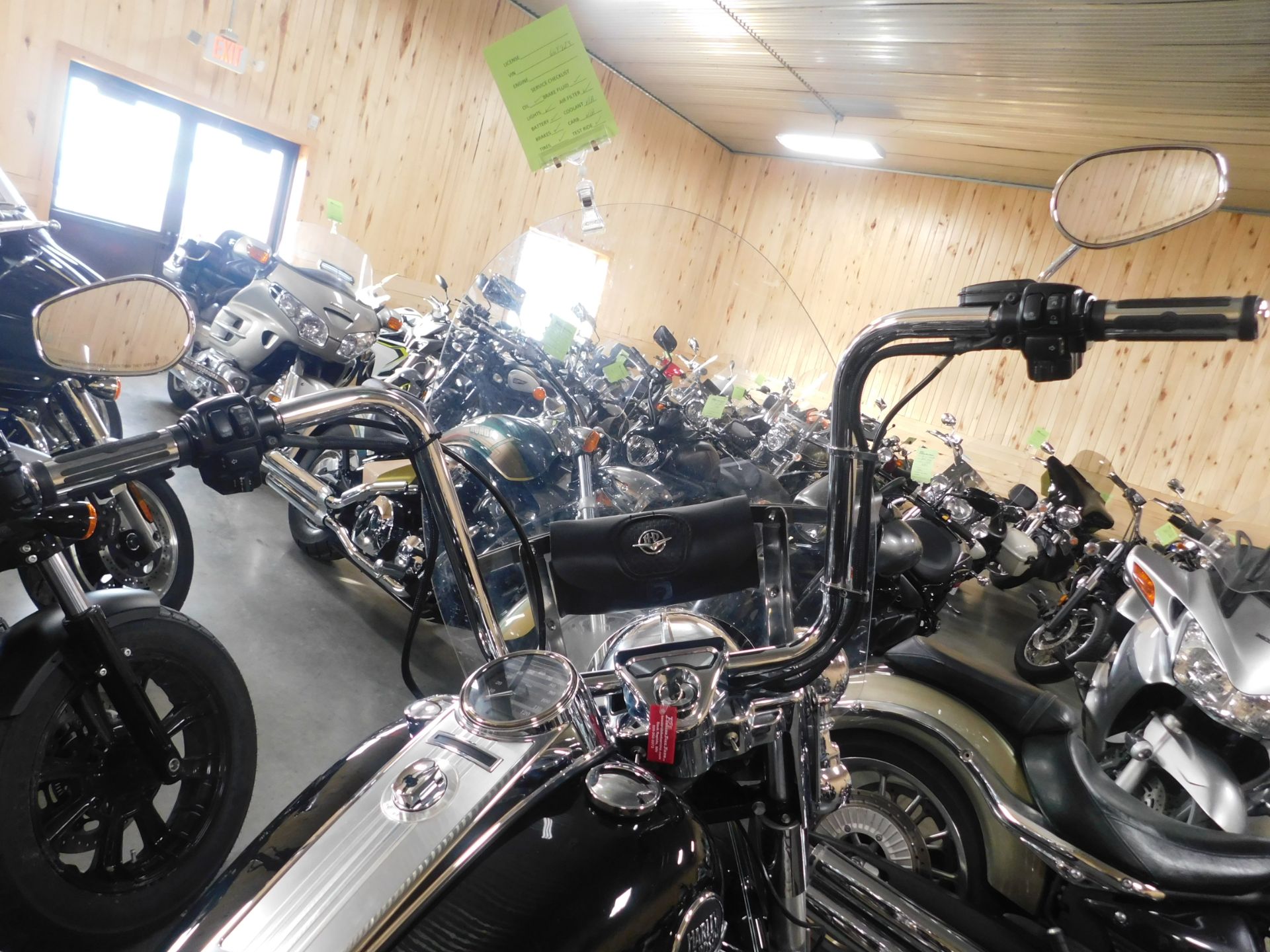 2010 Harley-Davidson Road King® in Sauk Rapids, Minnesota - Photo 6