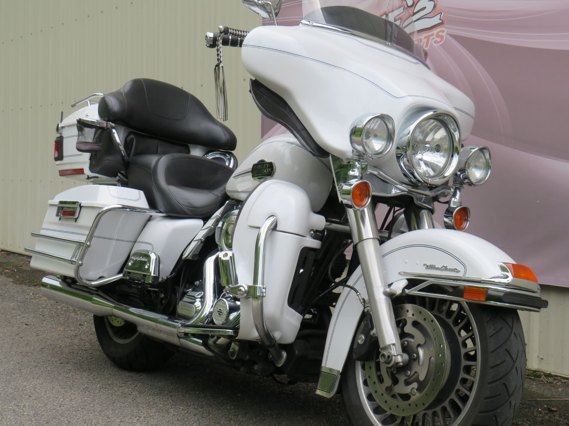 2012 Harley-Davidson Ultra Classic® Electra Glide® in Guilderland, New York - Photo 2