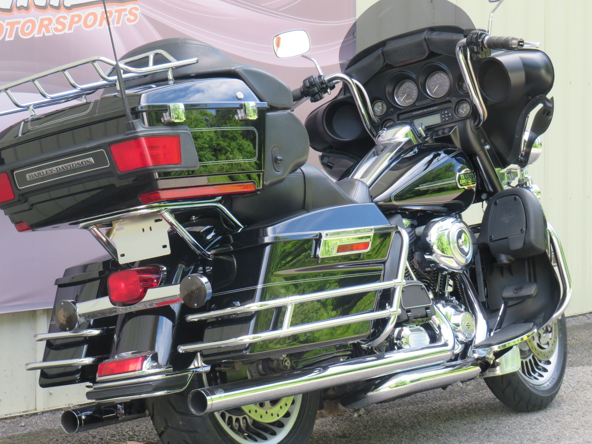 2013 Harley-Davidson Ultra Classic® Electra Glide® in Guilderland, New York - Photo 4