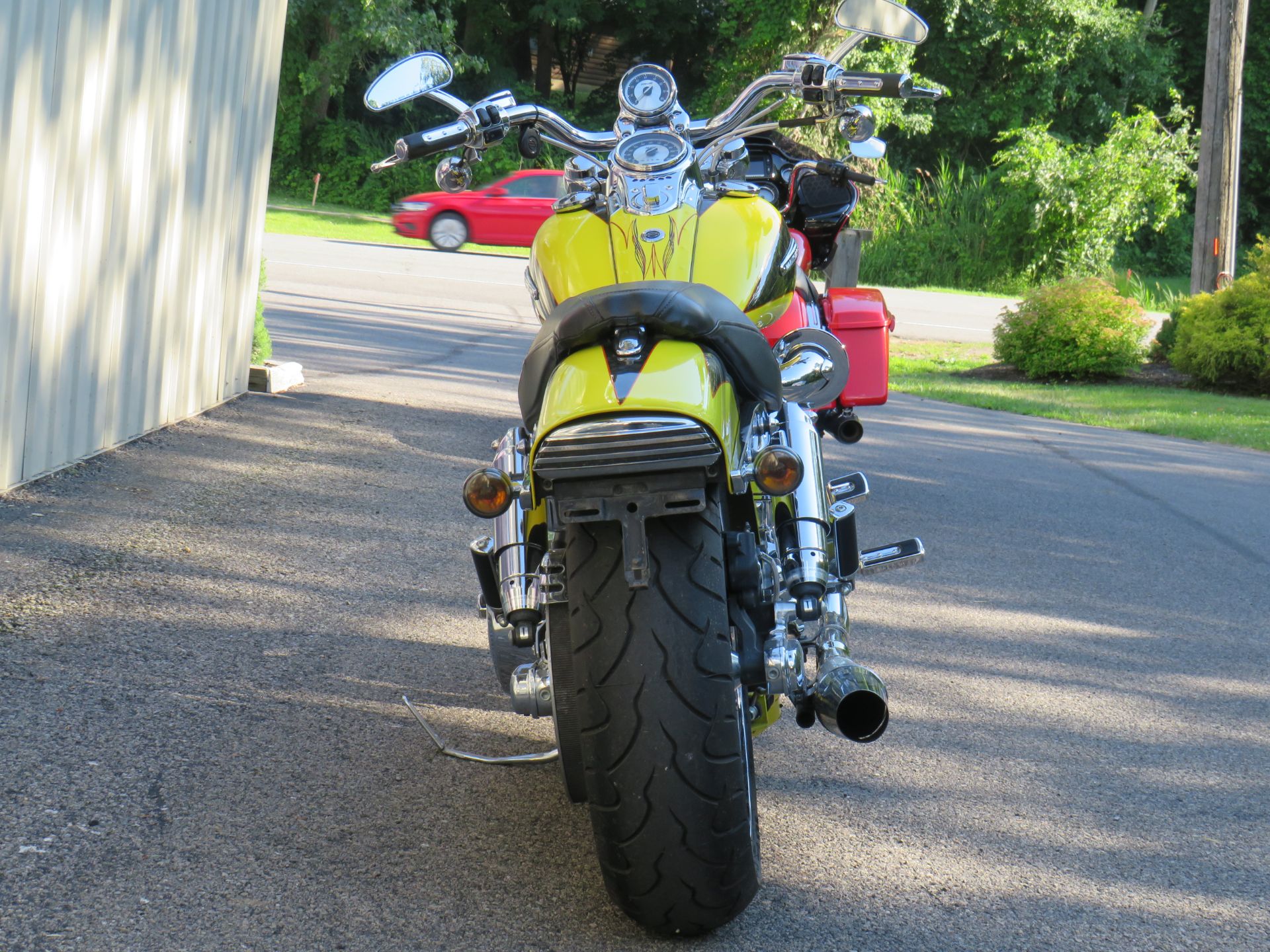 2009 Harley-Davidson CVO™ Dyna® Fat Bob® in Guilderland, New York - Photo 5
