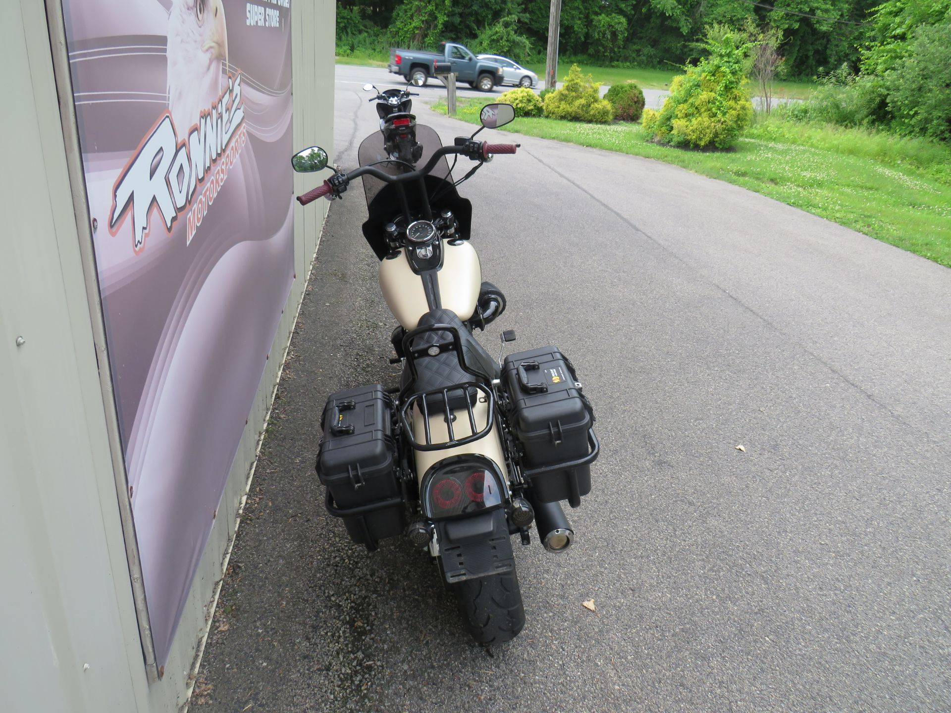 2014 Harley-Davidson Dyna® Fat Bob® in Guilderland, New York - Photo 6
