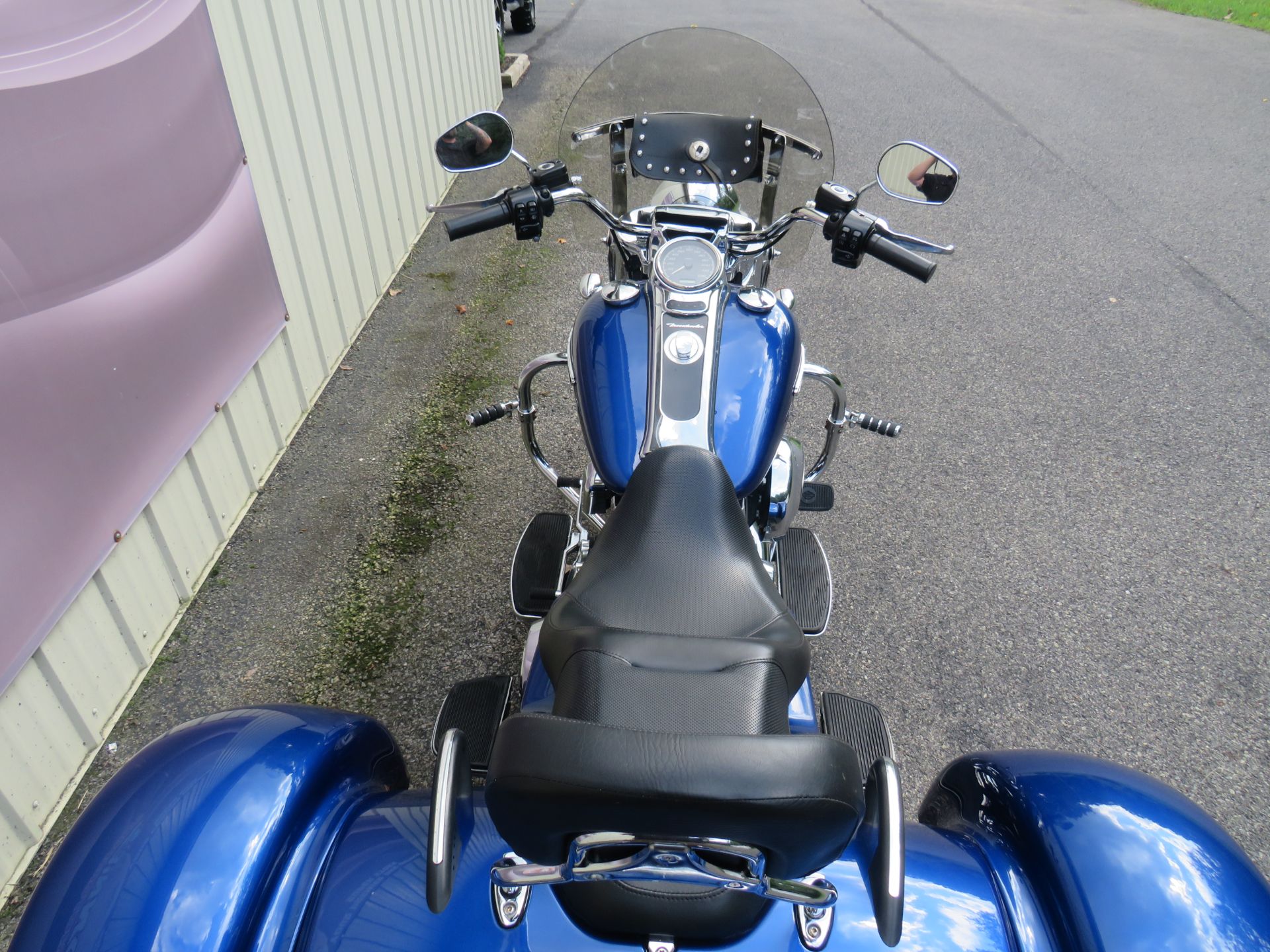 2015 Harley-Davidson Freewheeler™ in Guilderland, New York - Photo 6