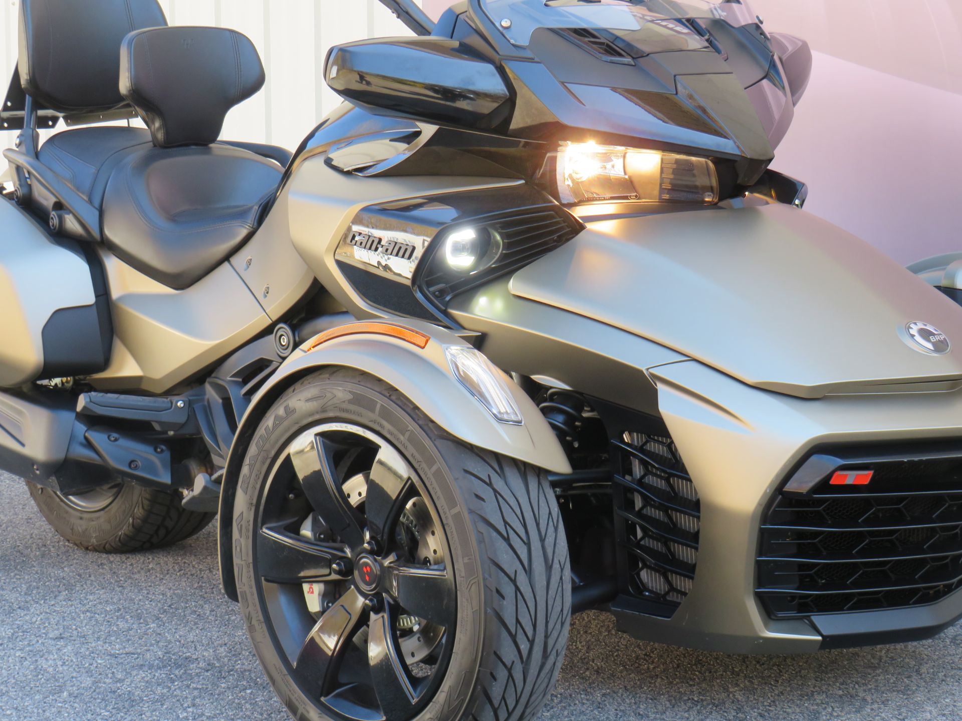 2020 Can-Am Spyder F3-T in Guilderland, New York - Photo 2