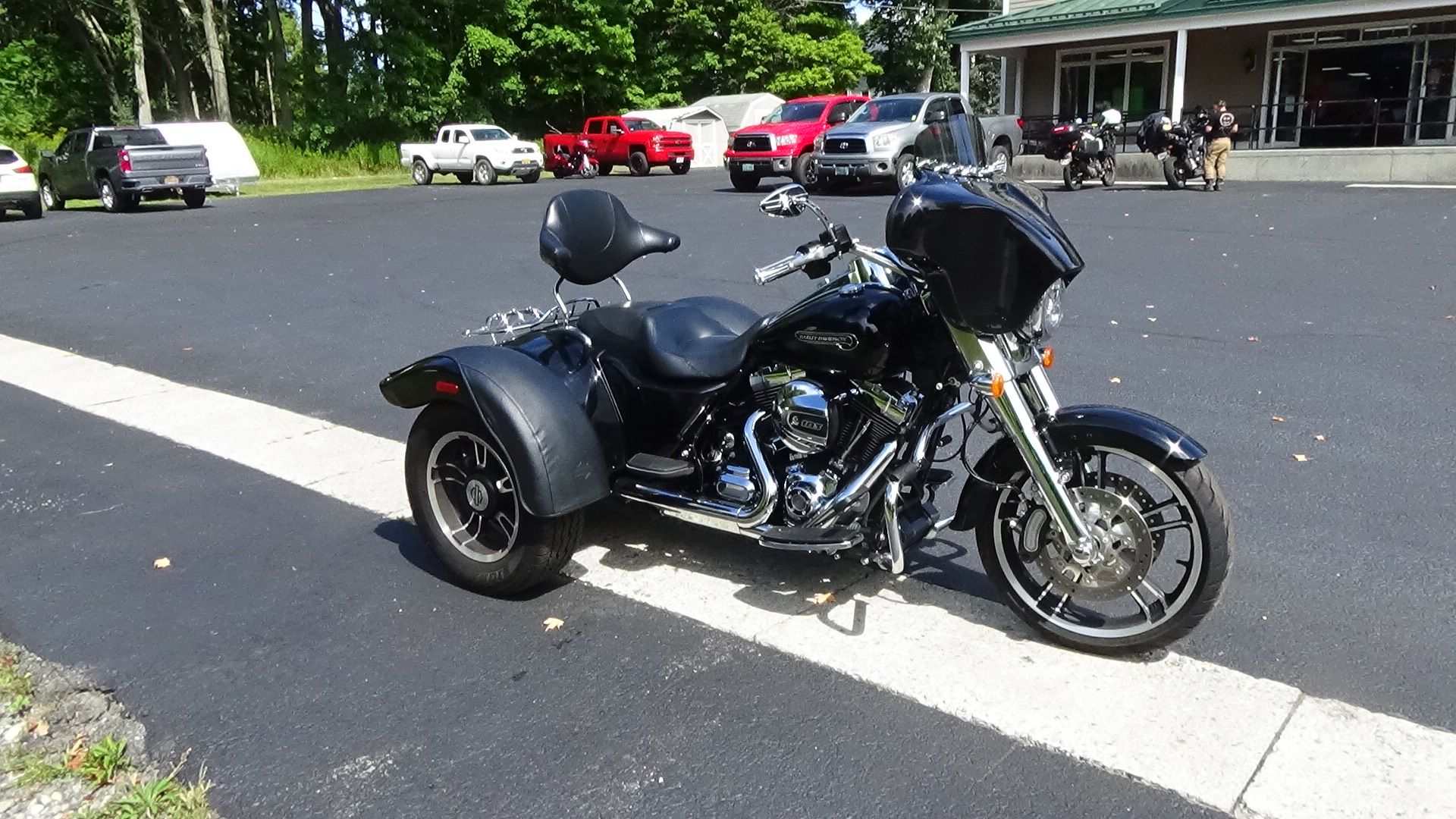 2015 Harley-Davidson Freewheeler™ in Bennington, Vermont - Photo 8