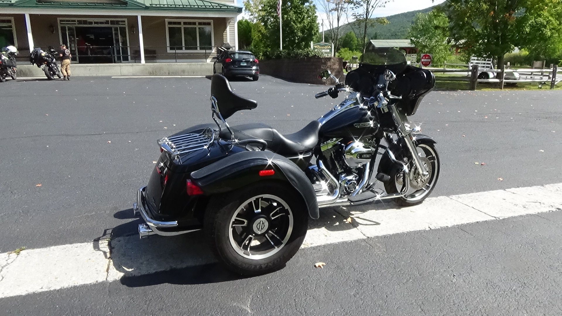 2015 Harley-Davidson Freewheeler™ in Bennington, Vermont - Photo 11