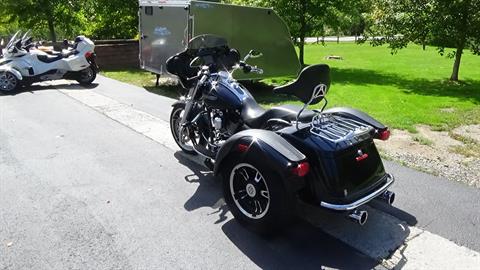 2015 Harley-Davidson Freewheeler™ in Bennington, Vermont - Photo 16